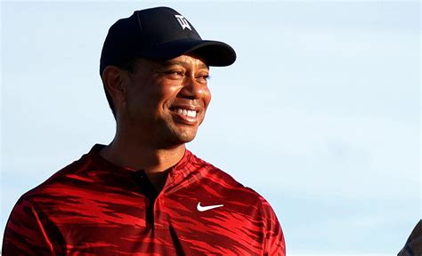 tiger woods has chosen this veteran caddie to work for him at the genesis invitational