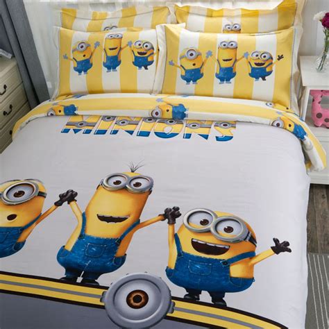 There are minion bedding sets, beds, sheet sets, pillows, blankets, rugs, lamps, wall decals, and so much more. Minions duvet set | EBeddingSets