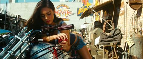 This is what got them the 07 fiasco but. Transformers | Megan fox, Megan fox transformers, Revenge of the fallen