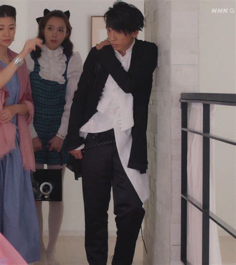 Search for text in url. 高橋一生さん演じる岸辺露伴の自然過ぎるジョジョ立ち集です ...