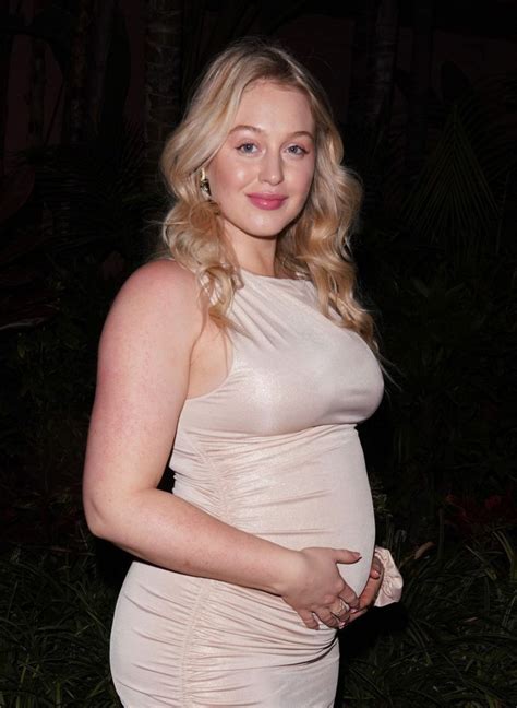 pregnant iskra lawrence looks pregnant and kinda sexy maybe team celeb