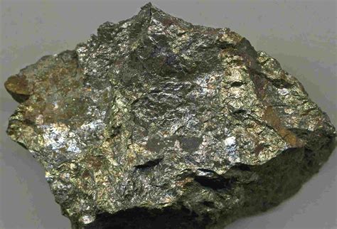 10 Minerals That Have Metallic Luster