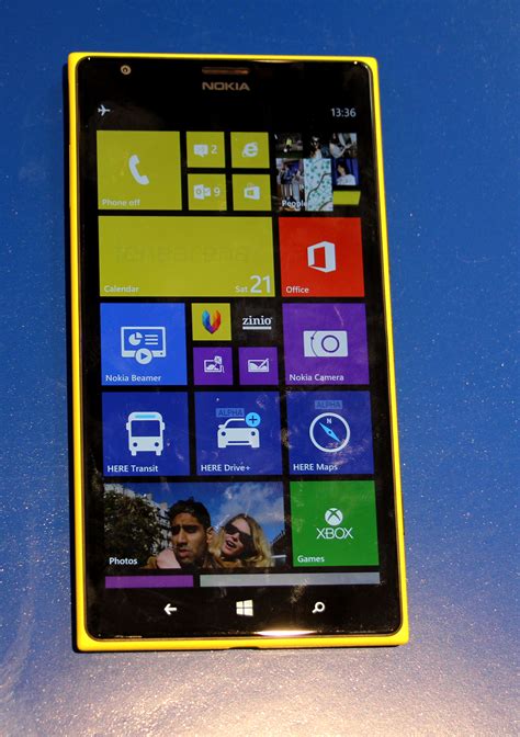 Nokia Lumia 1520 Photo Gallery
