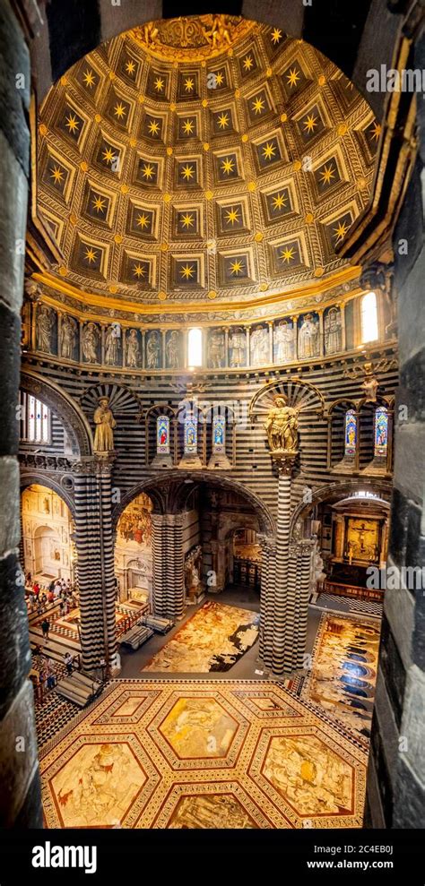 Siena Cathedral Interior Hi Res Stock Photography And Images Alamy