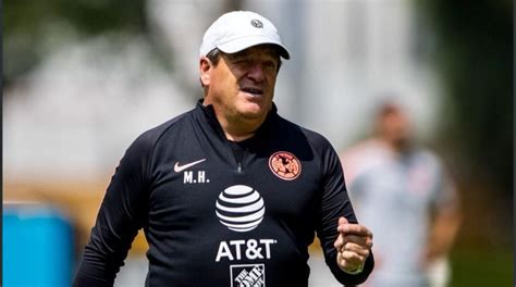 Miguel ernesto herrera aguirre born 18 march 1968 is a mexican former footballer and current manager of mexican club amrica he is commonly referred to by. Miguel Herrera: "La gente en Centroamérica no le tiene ...