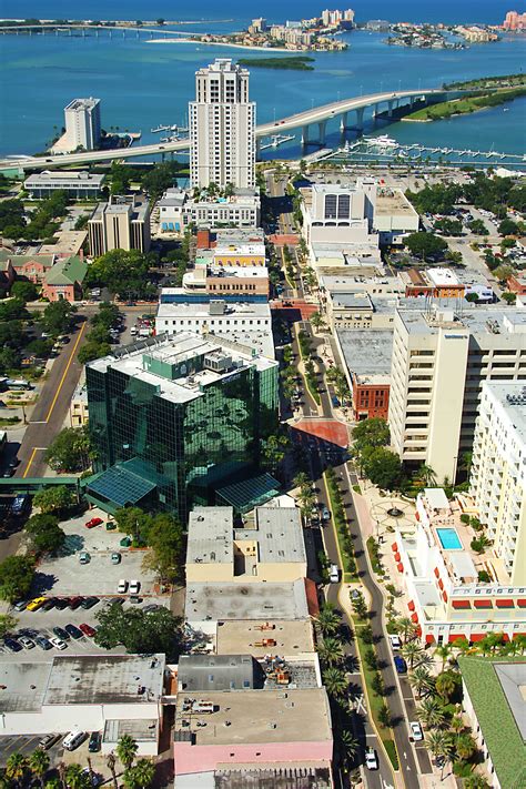 Downtown Clearwater Fl Looking Toward The Beach Make Sure You Visit