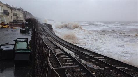 Pictures Devon Coast Battered By Storm Bbc News