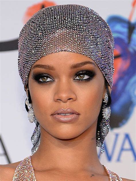 Rihanna At The 2014 Cfda Fashion Awards Beautyeditorca201406