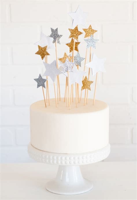 Beyond Candles 21 Diy Cake Toppers That Steal The Show Brit Co