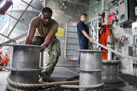 DVIDS Images TBEC Operations Aboard USS Oakland Image 3 Of 18