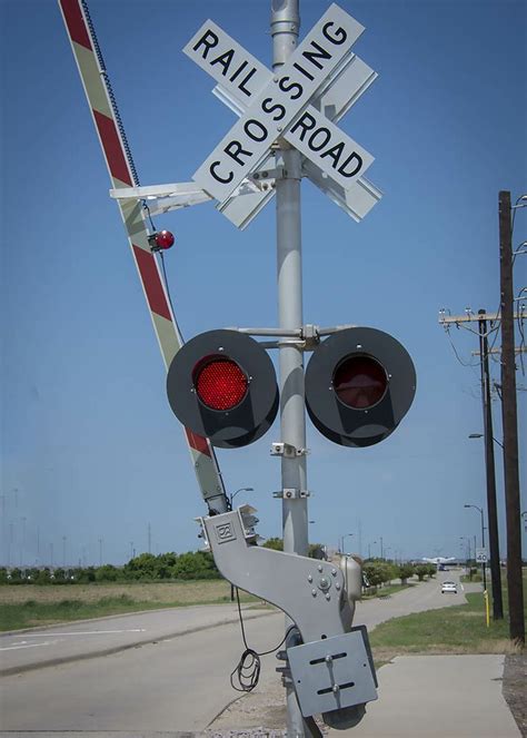 railroad crossing railroad lights railroad crossing signs railroad photography