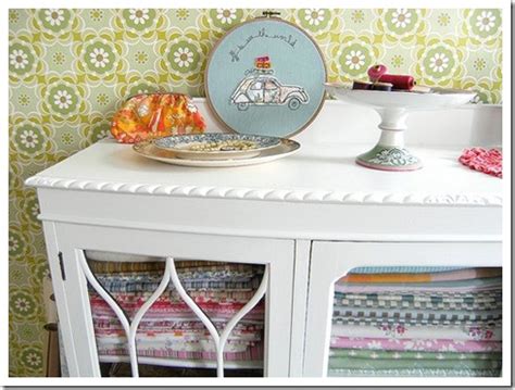 Spice it up with this craft room bucket organization and find inspiration with this tutorial from clutter keeper. 25 Beautiful Craft Rooms - EverythingEtsy.com