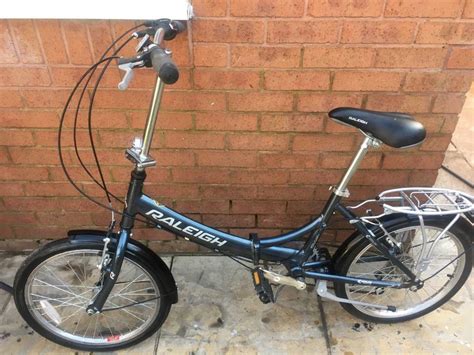 Raleigh Adults Folding Bike 20 Inch In Excellent Conditions In