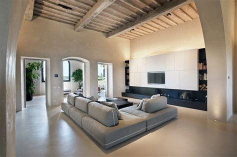 Inspiring Simple Living Room Interior Utilizes Open Space