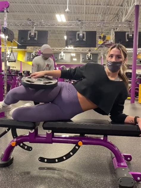 Fitness Influencer Calls Out Masked Mans Creepy Gym Act The Courier Mail