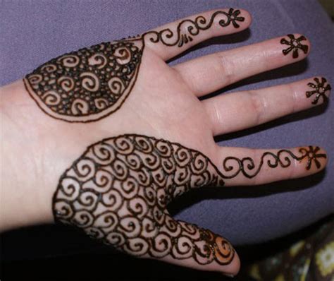 30 Easy And Simple Mehndi Designs For Hands Beginners Guide