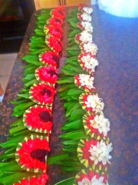 Tongan Lei Tongan Culture Polynesian Culture Cloth Flowers Leaf