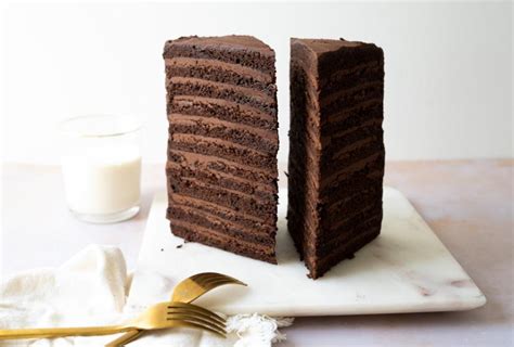 This Impressive 12 Layer Chocolate Cake Is Made With A Single Pan
