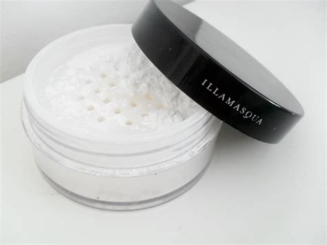 Beauty Bucket List Illamasqua Loose Powder Translucent Review