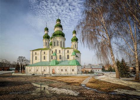 Beautiful Old Churches of Chernihiv · Ukraine travel blog