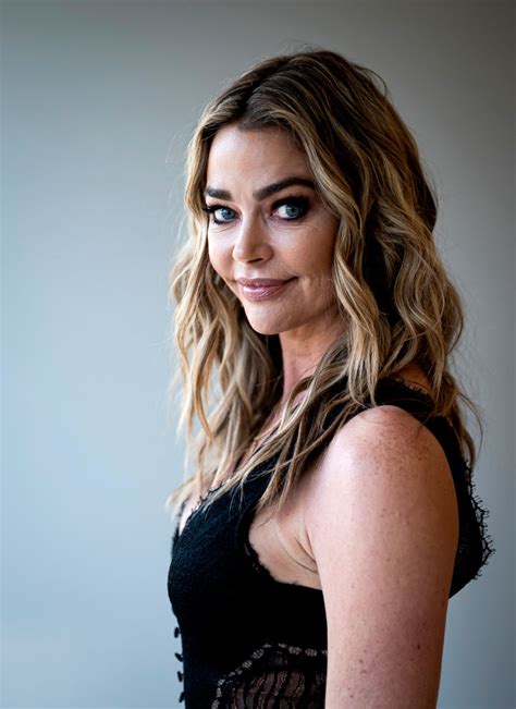 Denise lee richards on february 17, 1971 in downers grove, illinois) is an american actress and former fashion model. 'RHOBH:' Denise Richards Is Suing Her Former Landlord