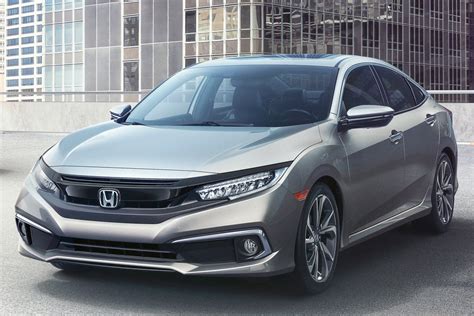 2019 Honda Civic Sedan Pictures