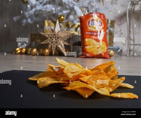 Lays Chips Hi Res Stock Photography And Images Alamy