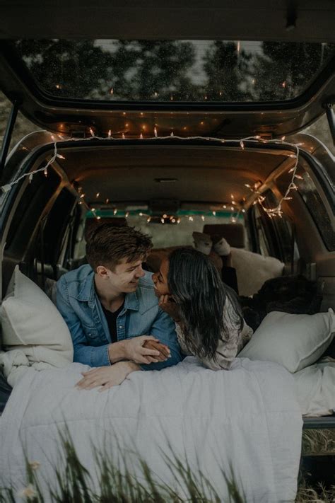 Love Couple Car Date Night With Blankets And Pillows 💛🌿💫 Car Dates Date Night Cute Cars