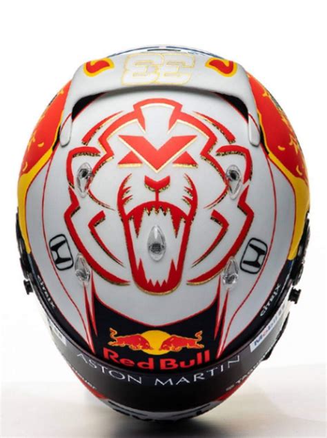Max verstappen takes pole in bahrain decisively: Eerste foto's nieuwe helm Max Verstappen | Red bull racing ...