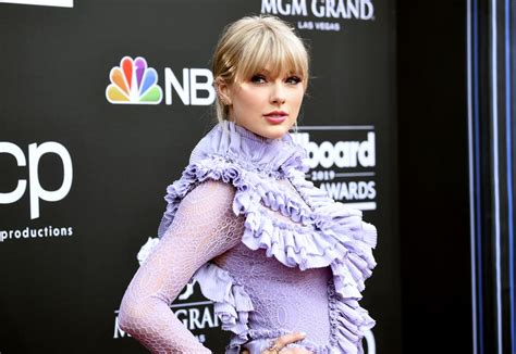 Taylor Swift Anuncia La Fecha De Lanzamiento De Lover Su Nuevo Disco