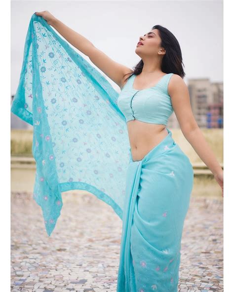 Ruchira Jadhav Navel In Blue Saree Rnavelnsfw