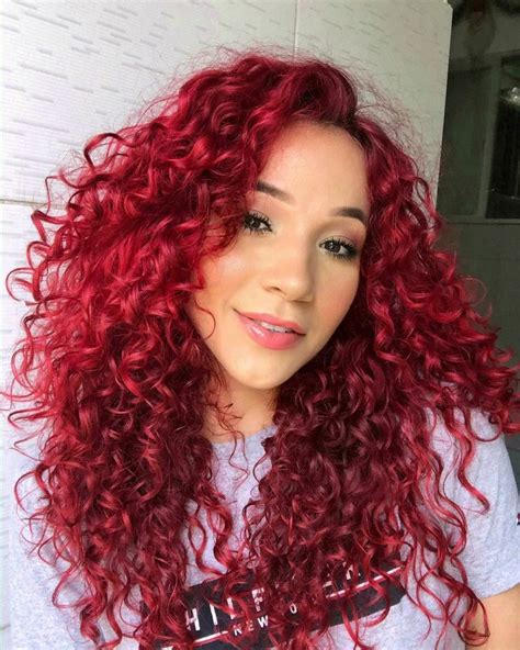 Cabelo Vermelho Intenso 30 Inspiraçãoes Dicas Para Ter E Manter A Cor Crazy Curly Hair Dyed