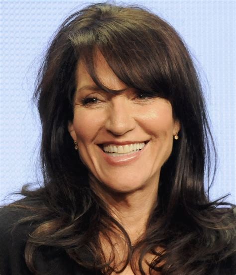 Glee Hires Sons Of Anarchys Katey Sagal To Play Arties Mom