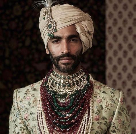 Pin By Priscilla Pandoo On Wedding Sherwani Dhoti Inspiration Wedding Dress Men Indian Groom