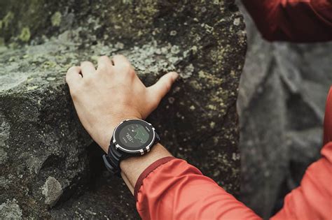 The suunto spartan sport wrist hr baro is very comfortable when worn because the rubber strap is very flexible and soft to the touch. FIRST LOOK - Suunto Spartan Sport Wrist HR Baro - Tyres ...
