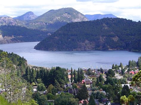 Confesiones de la gran puta. San Martín de los Andes - Wikipedia