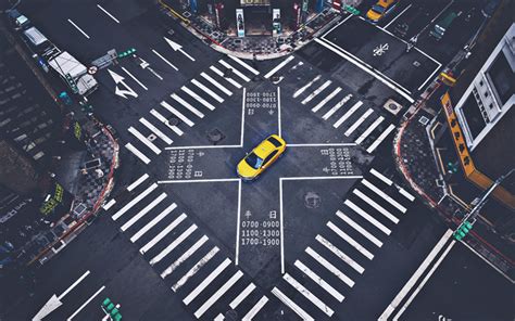 Download Wallpapers 4k Tokyo Crossroads Yellow Taxi Japanese Cities