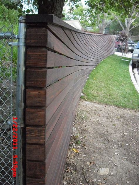 Famous How To Build A Curved Wooden Fence References