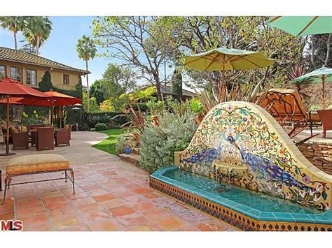 Everybody Is Going To Love Patricia Heatons Newly Listed Home