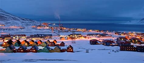 It's always at the top of our globes and indeed is the point at that end of the rotational axis of the earth. North Pole Marathon, The Worlds Coolest Marathon ...