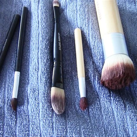 How To Clean Makeup Brushes With Items You Have At Home