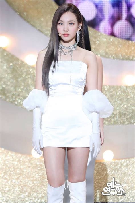 10 twice s nayeon proved her superior visuals in all white outfits koreaboo
