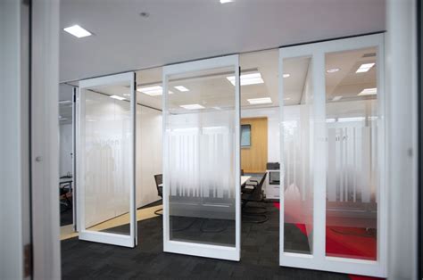 Choosing Commercial Accordion Glass Walls 7 Things To Consider
