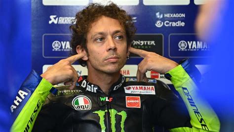 Valentino rossi (born february 16, 1979) is an italian motogp professional motorcycle racer who is a nine times world championship. Valentino Rossi in Petronas SRT: il pilota annuncia la firma