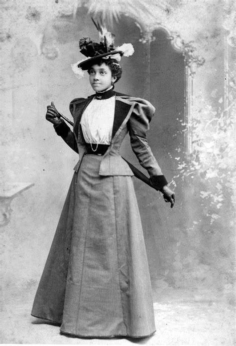 The Changing Silhouette Of Victorian Womens Fashions 1890s Hagen