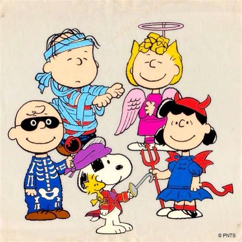 Woodstock And The Peanuts Gang Snoopy Halloween Charlie Brown