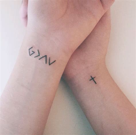 Tiny Wrist Tattoos You Ll Want To Get Now Wristtattoos Wrist