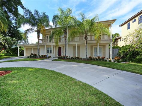 Lovely Updated Pool Home On Famous St Armands Circle Sarasota Florida Ringling Estates