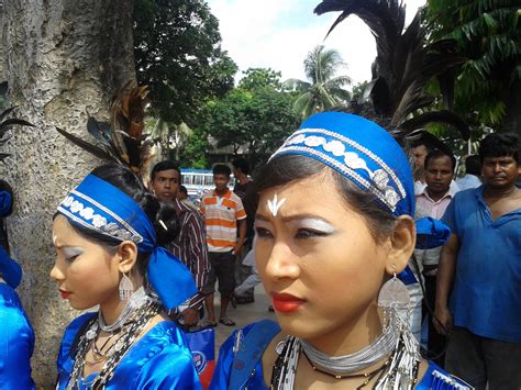 Indeed, indigenous peoples make up about. File:Mandi (Garo) Dancer(s), Indigenous People's Day, 2014 ...