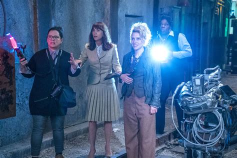 Ghostbusters Costume Photo Reveals Melissa Mccarthy In Uniform